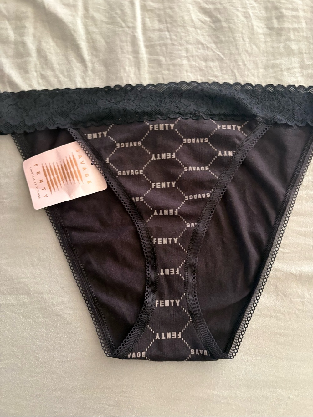 Savage Fenty Black Logo-Print Lace Bikini Brief